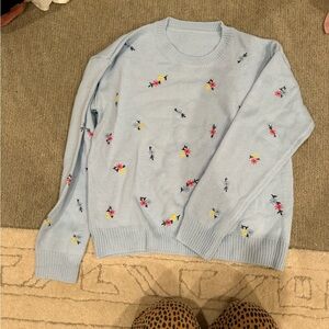 Floral Embroidered Light Blue sweater L